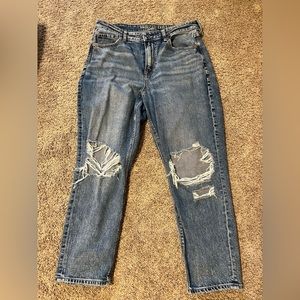 American Eagle Mom jeans- 12 Short